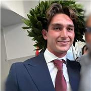 Sei alla ricerca di un insegnante privato, giovane e ben preparato?
Non esitare a contattarmi al numero 3792092158. Grazie!